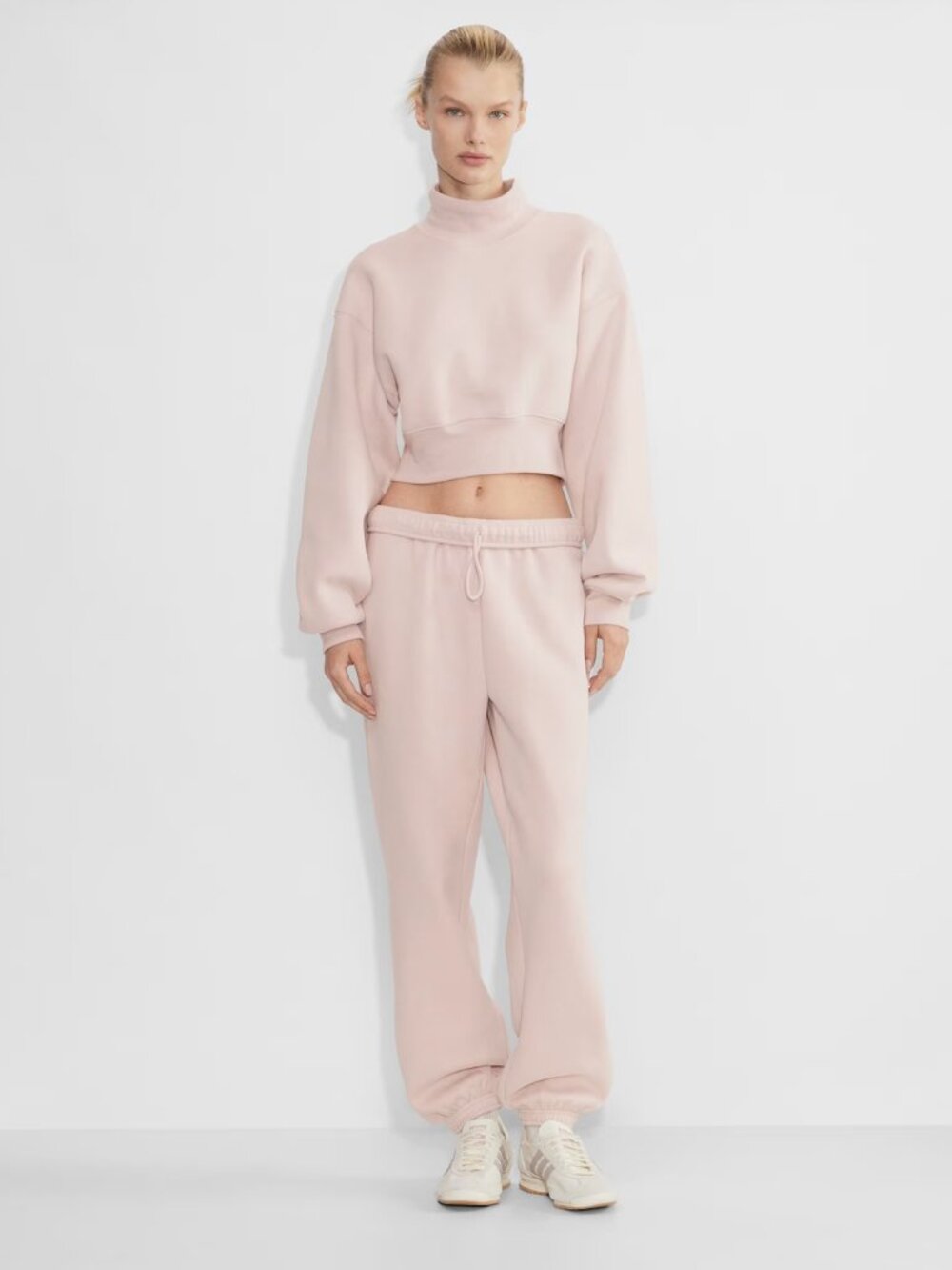 Aritzia Cozy Fleece Boyfriend Turtleneck Sweatshirt